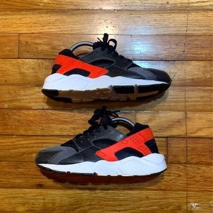 Nike Huarache Shoes